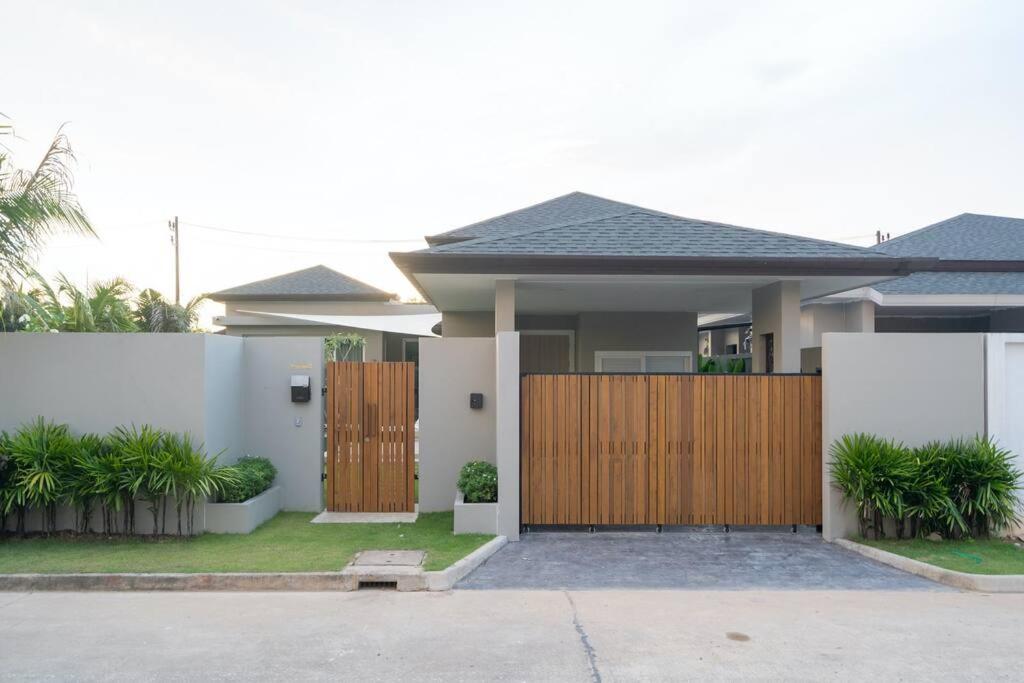 Peykaa Estate Pool By Hcr Pousada Phuket